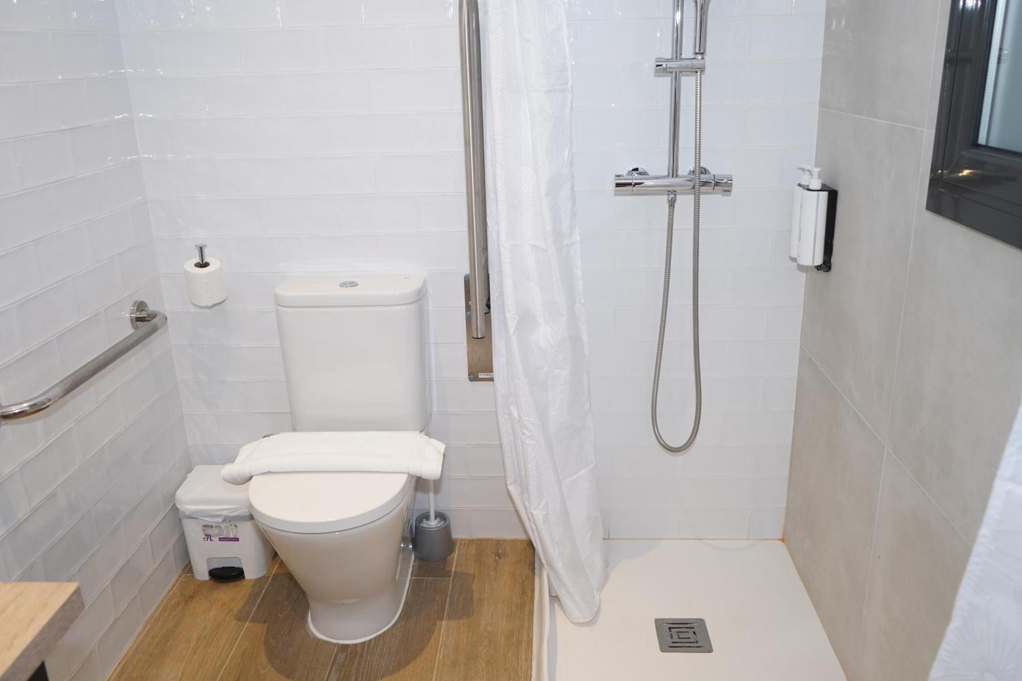 Monturiol Apartaments Barcelona Quarto foto